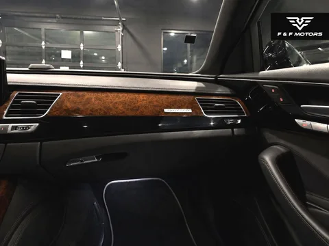 2014 Audi A8 L — Interior