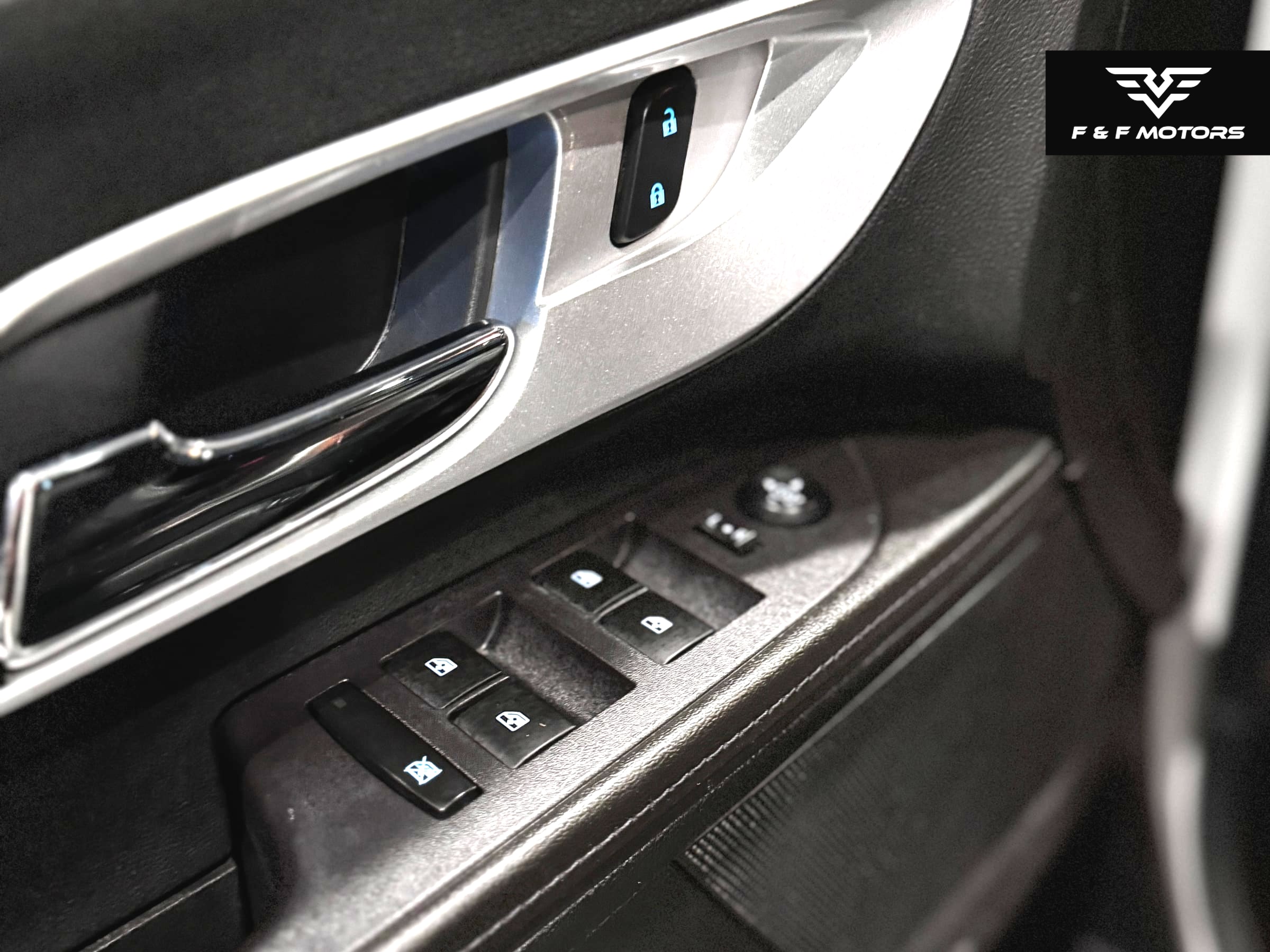 2017 Chevrolet Equinox Premier — Interior