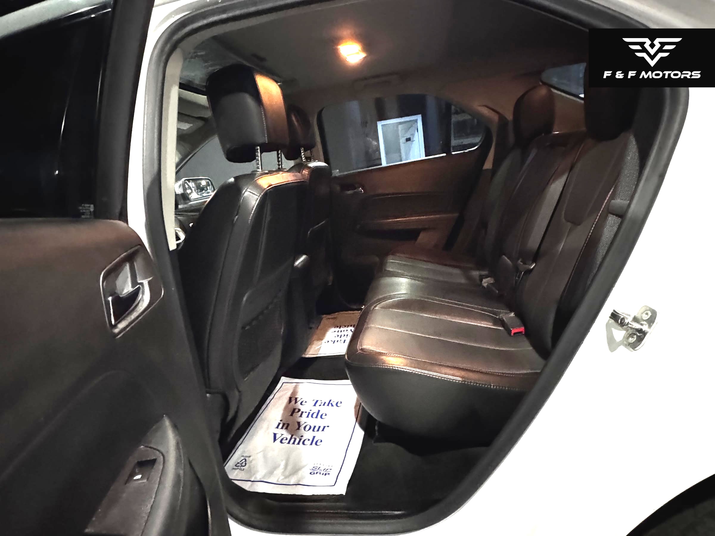 2017 Chevrolet Equinox Premier photo 13