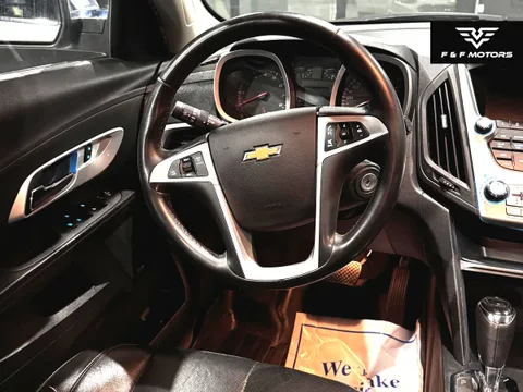 2017 Chevrolet Equinox Premier — Interior
