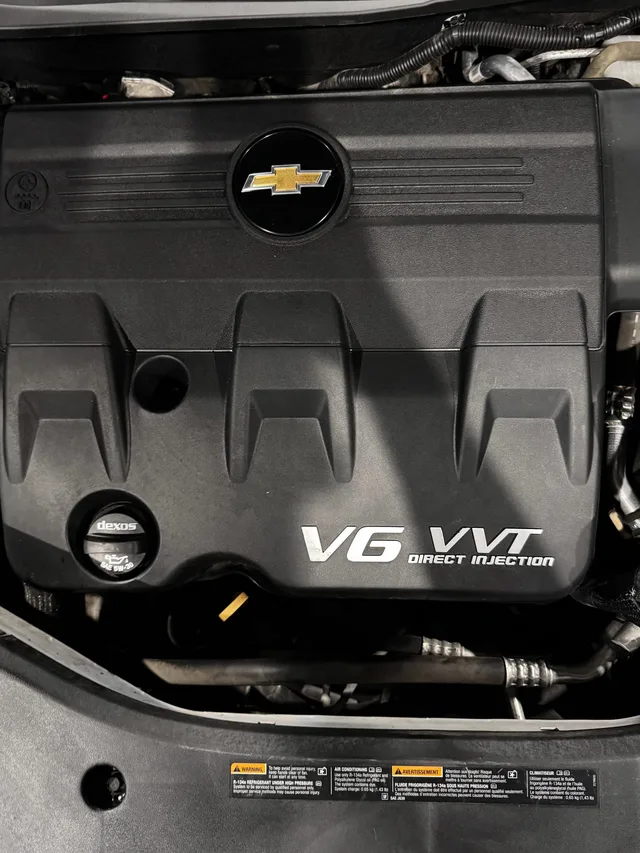 2017 Chevrolet Equinox Premier — Engine · Photo 21
