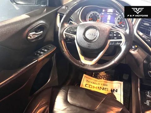 2015 Jeep Cherokee Base — Interior