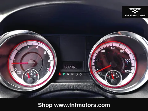 2012 Dodge Grand Caravan SXT photo 8