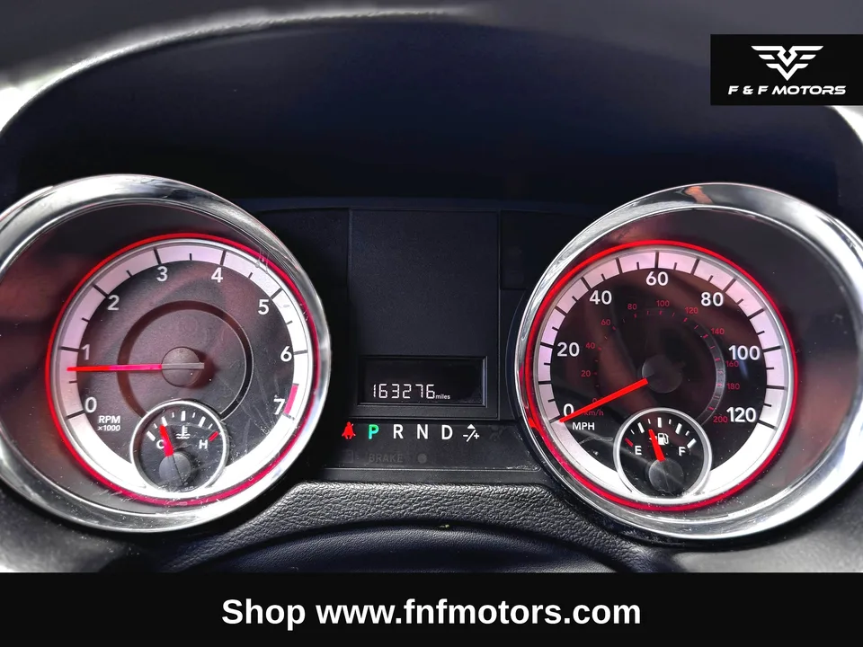 2012 Dodge Grand Caravan SXT photo 8