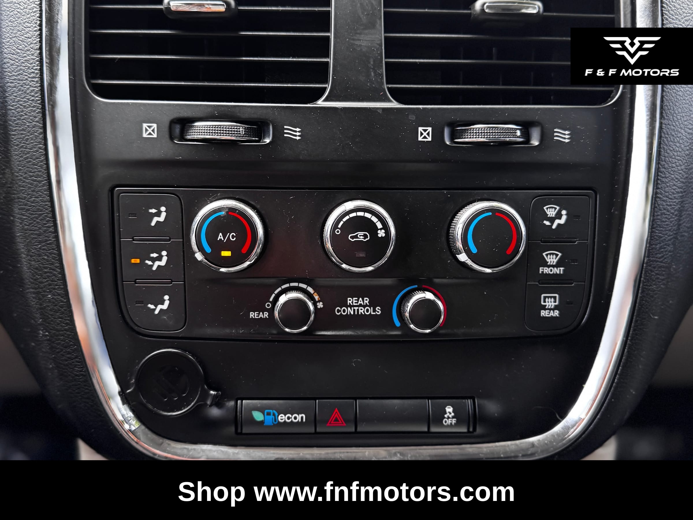 2012 Dodge Grand Caravan SXT photo 16
