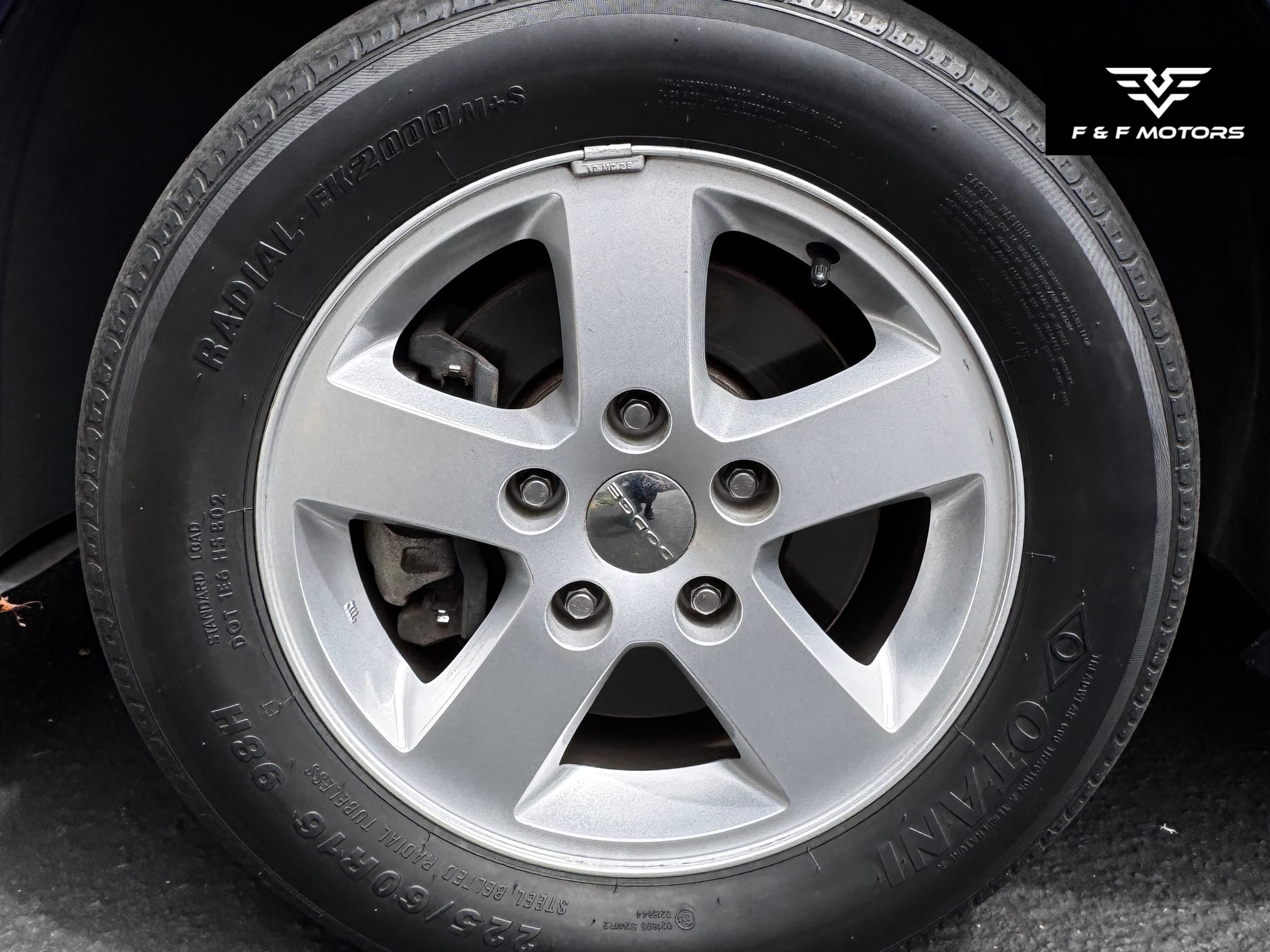 2012 Dodge Grand Caravan SXT — Wheels