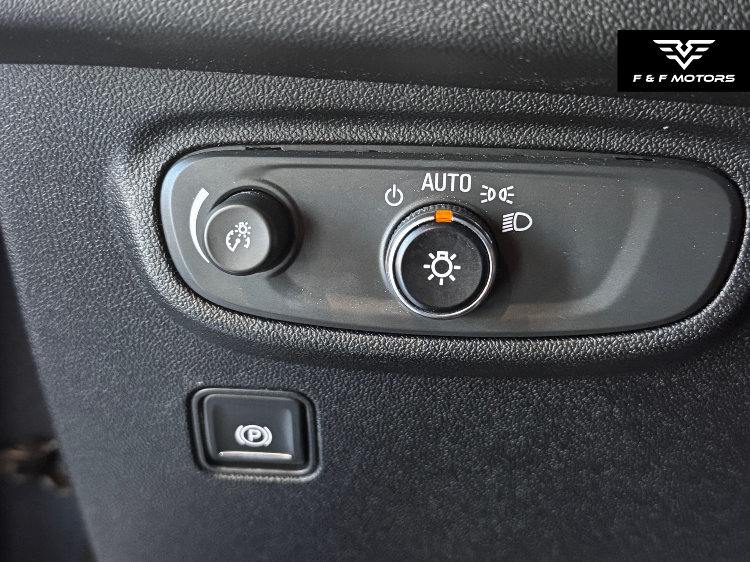 2018 GMC Terrain SLE photo 18