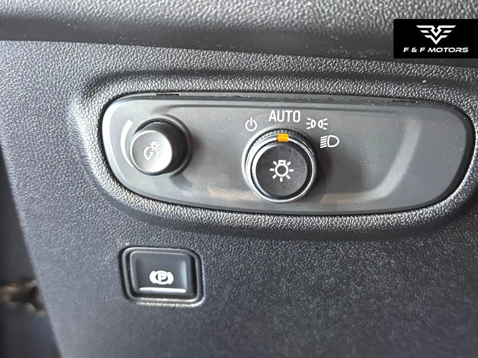 2018 GMC Terrain SLE photo 17