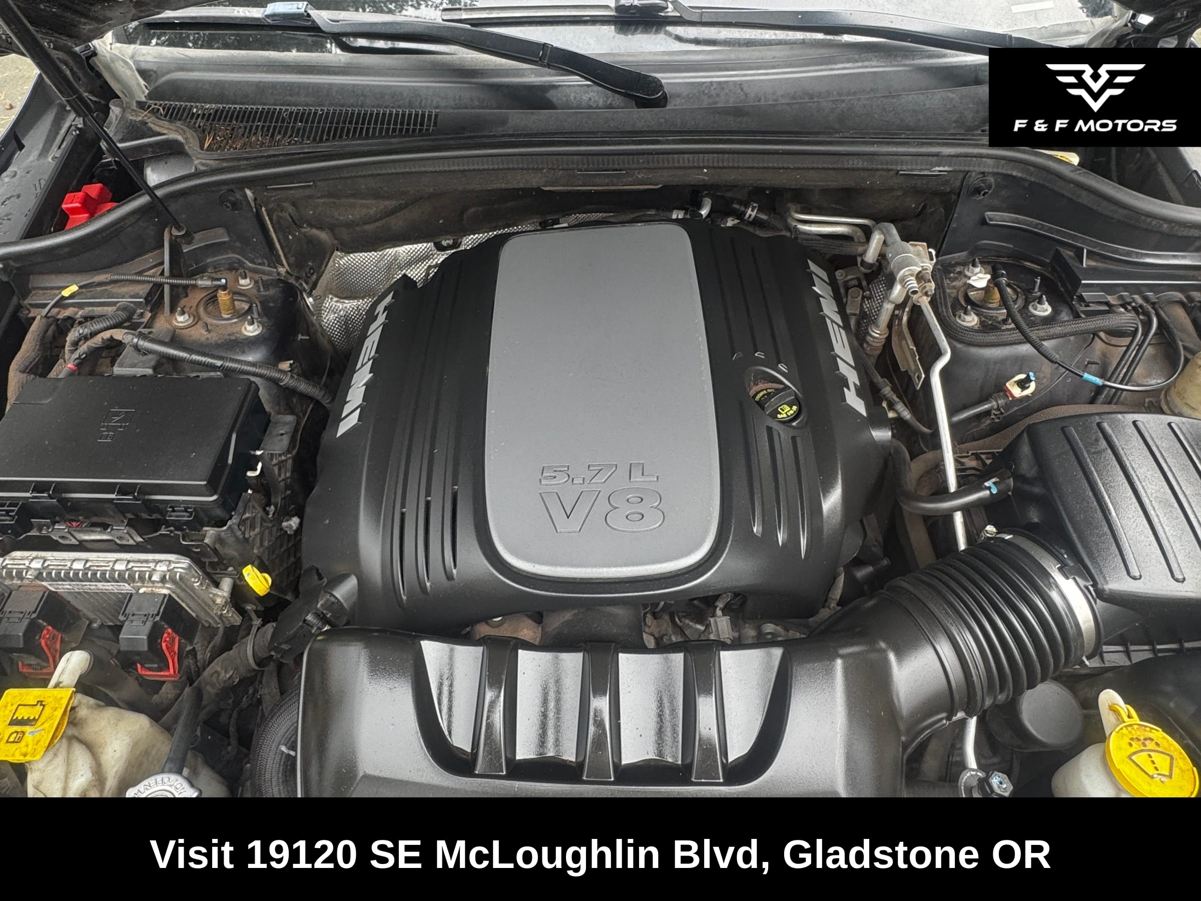 2014 Jeep Grand Cherokee Overland — Engine