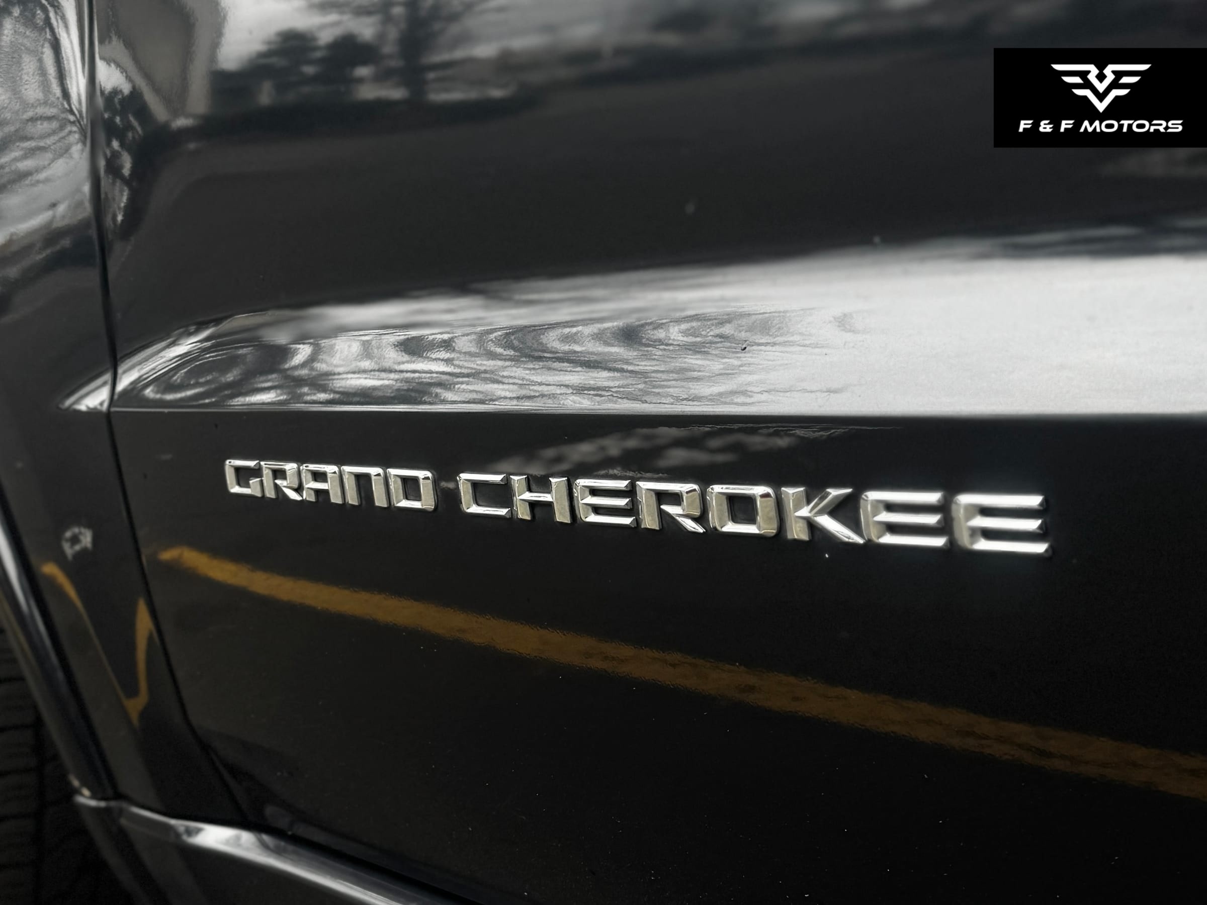 2014 Jeep Grand Cherokee Overland photo 39