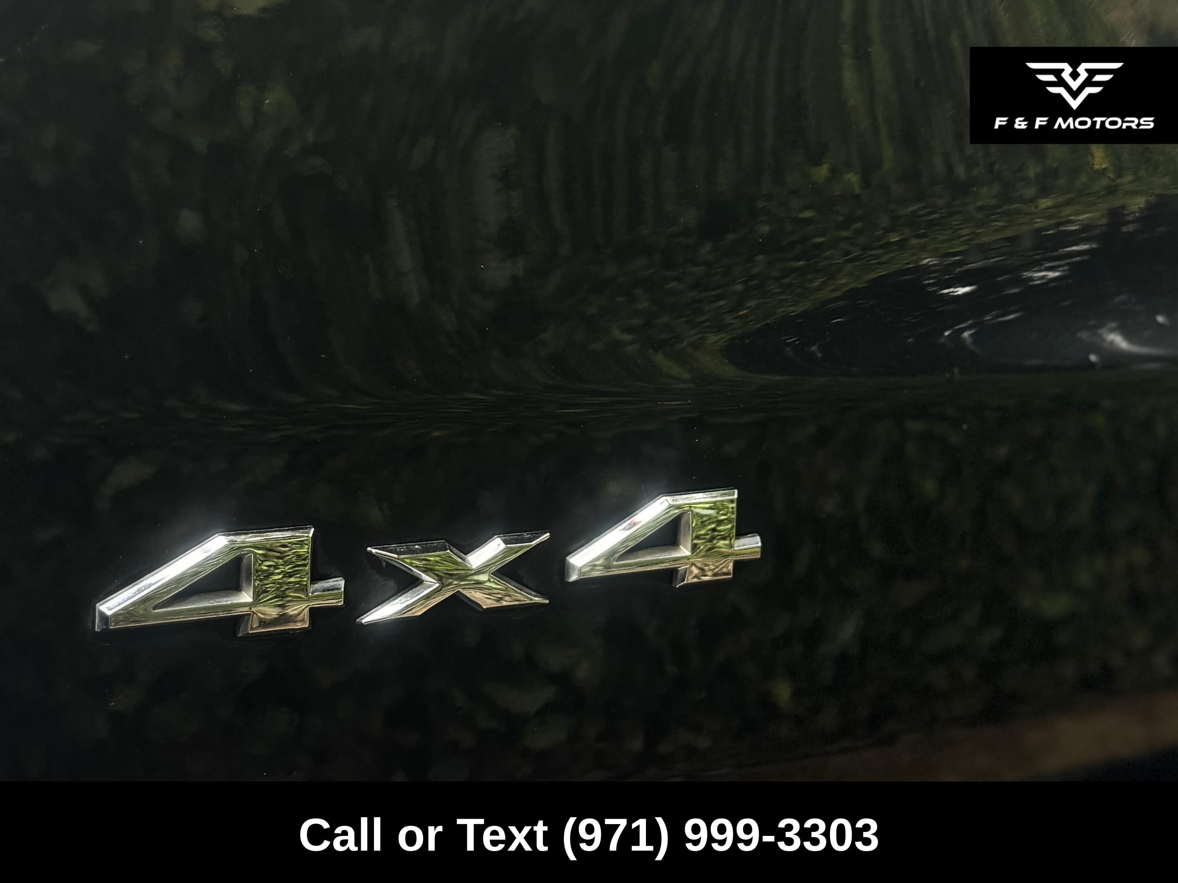 2014 Jeep Grand Cherokee Overland — Damage