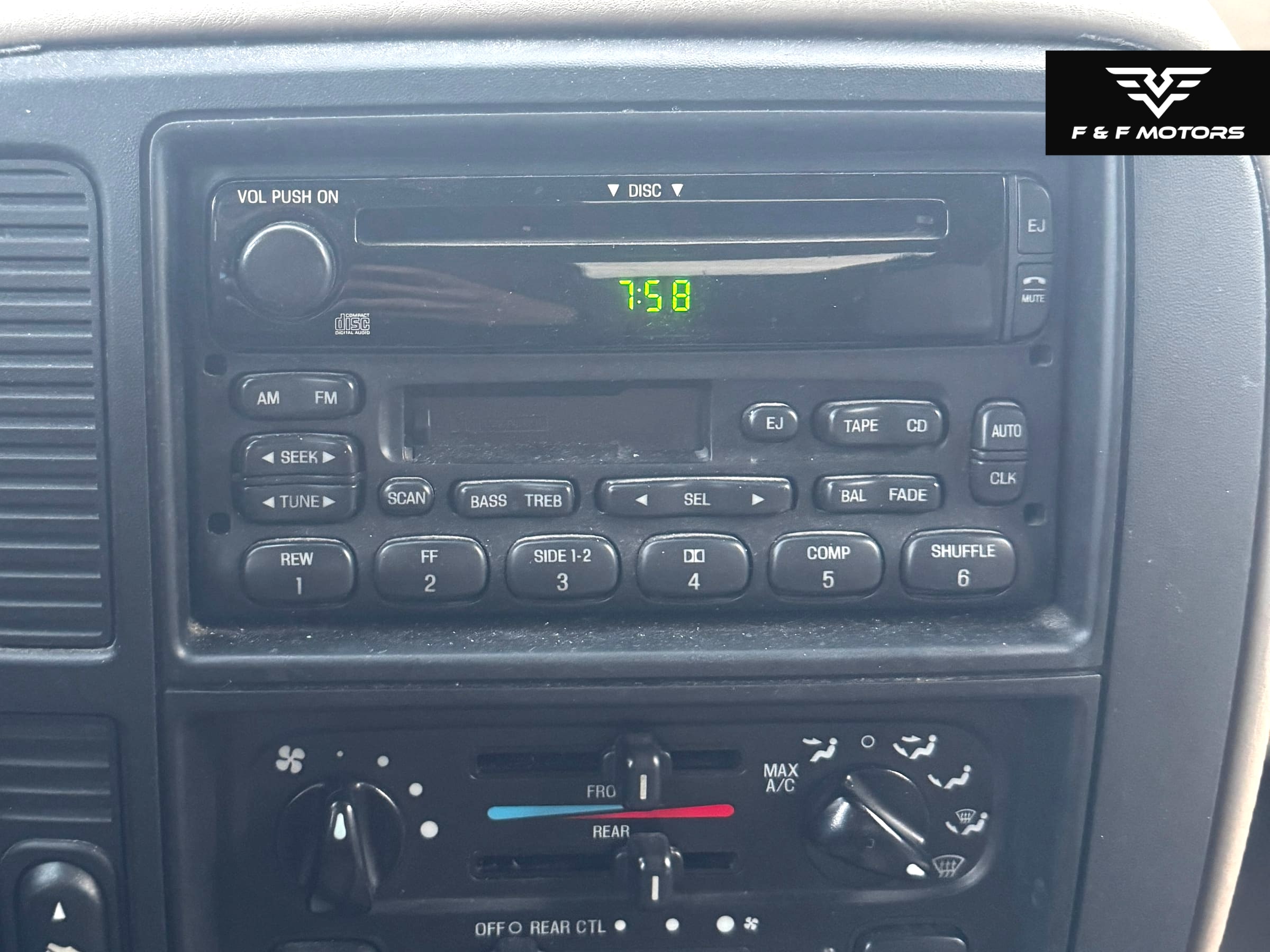 2002 Ford Windstar Sport photo 14