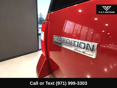 2007 Ford Expedition Eddie Bauer — Damage