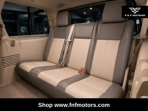 2007 Ford Expedition Eddie Bauer — Interior