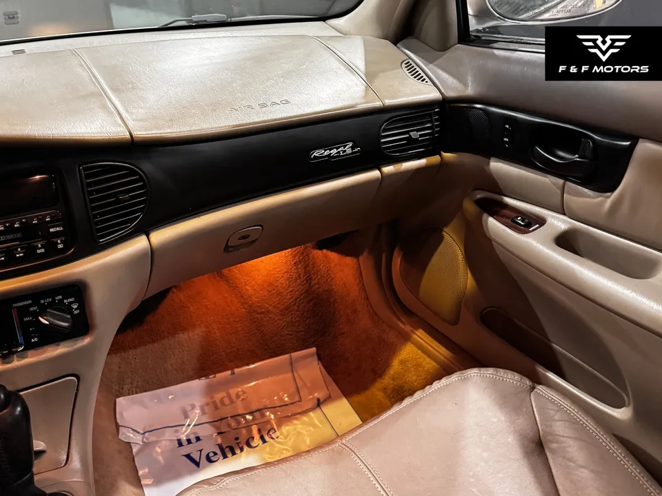 2000 Buick Regal LS — Interior
