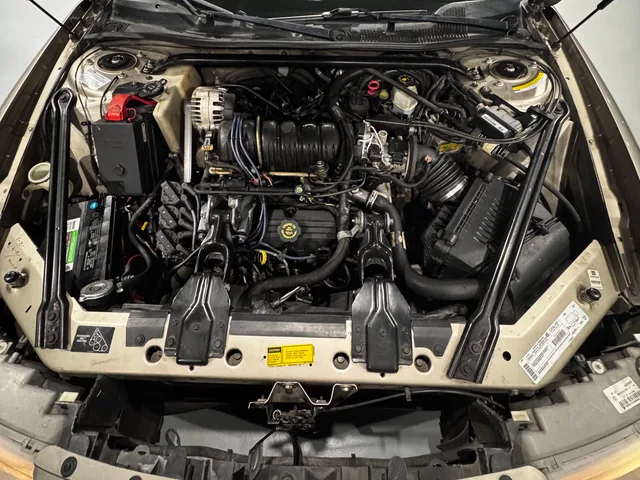 2000 Buick Regal LS — Engine · Photo 14