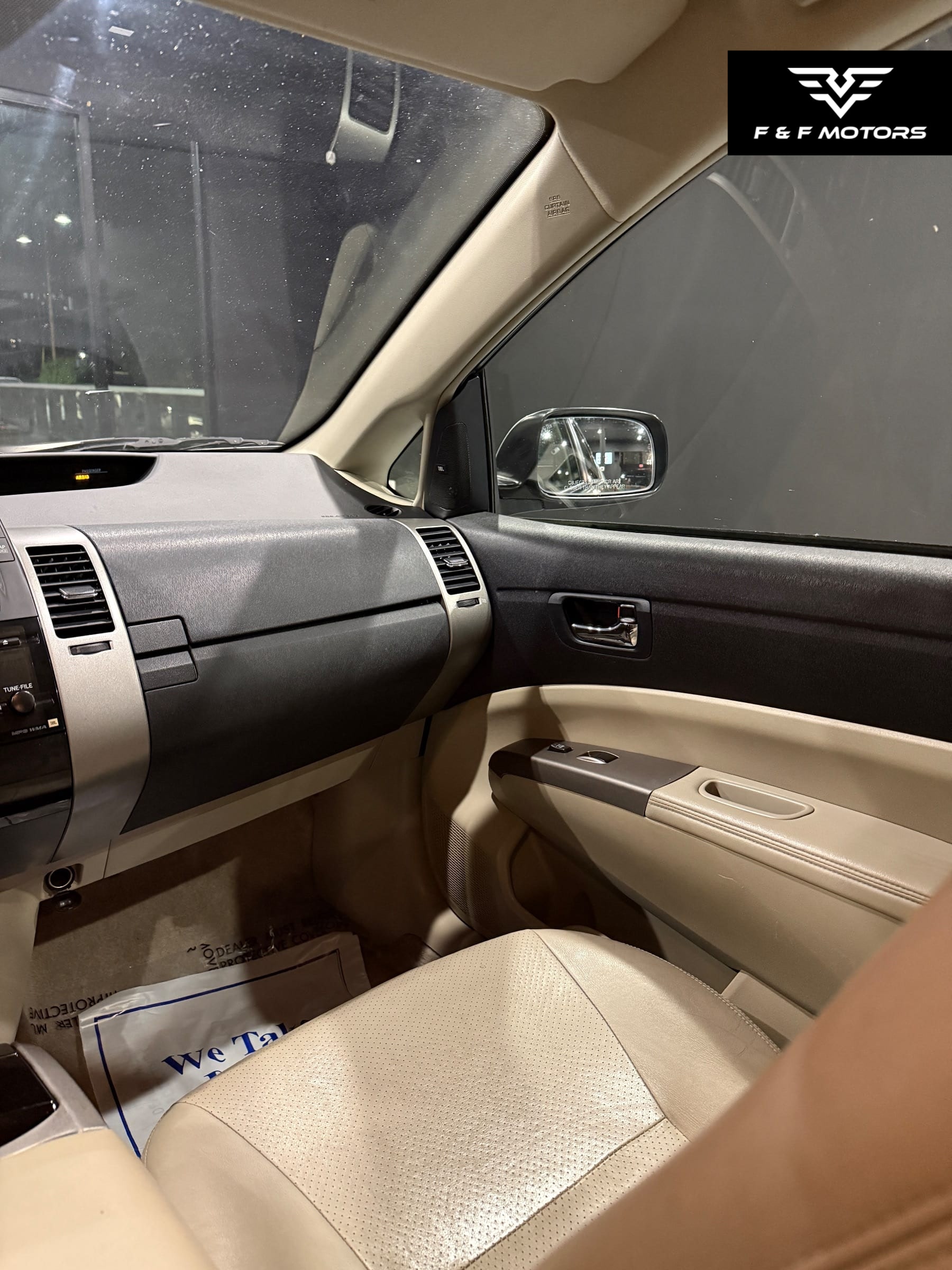 2007 Toyota Prius — Interior