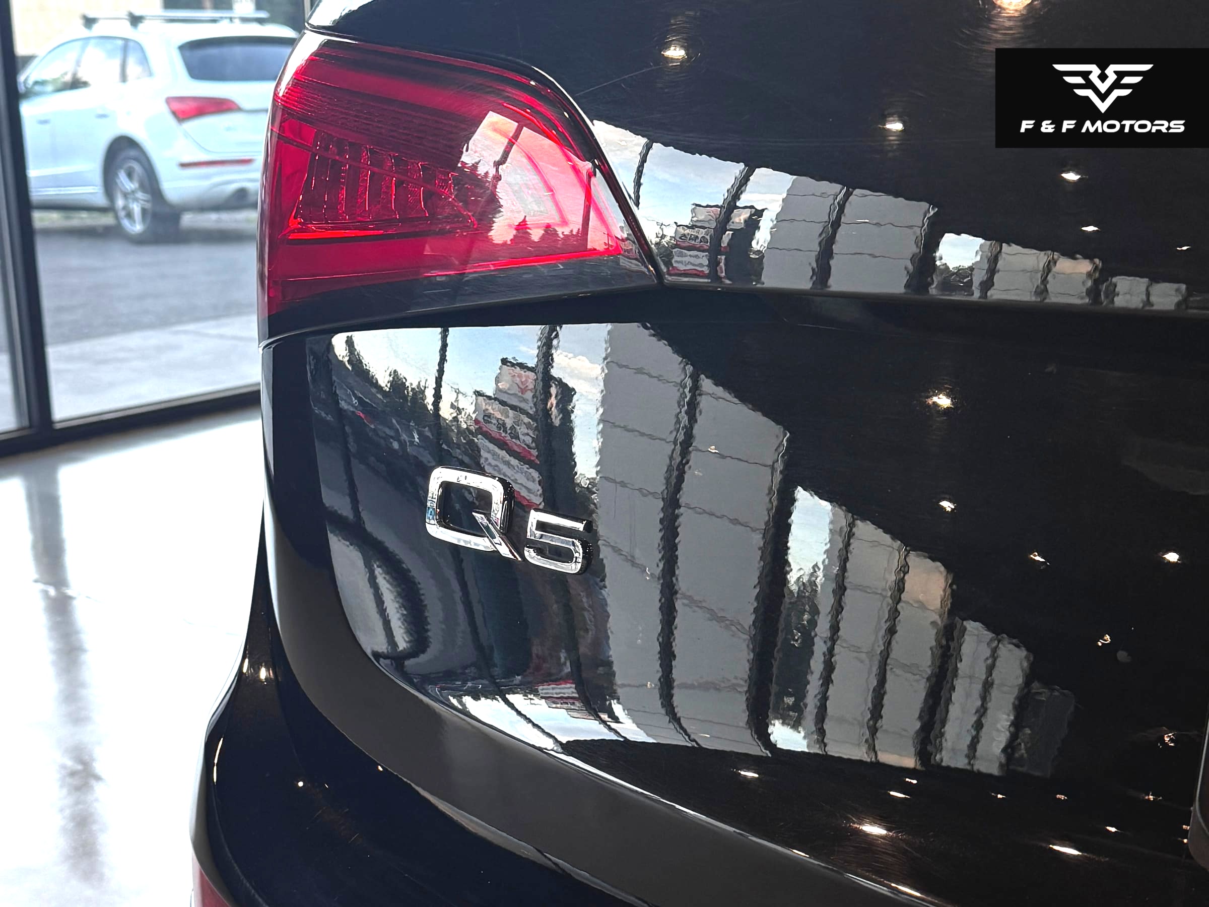2013 Audi Q5 Hybrid 2.0T Prestige — Damage