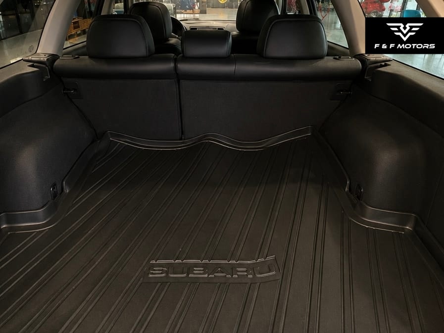 2008 Subaru Outback 2.5I Limited L.l. Bean Edition — Interior