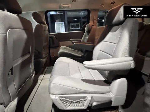 2008 Dodge Grand Caravan SE — Interior