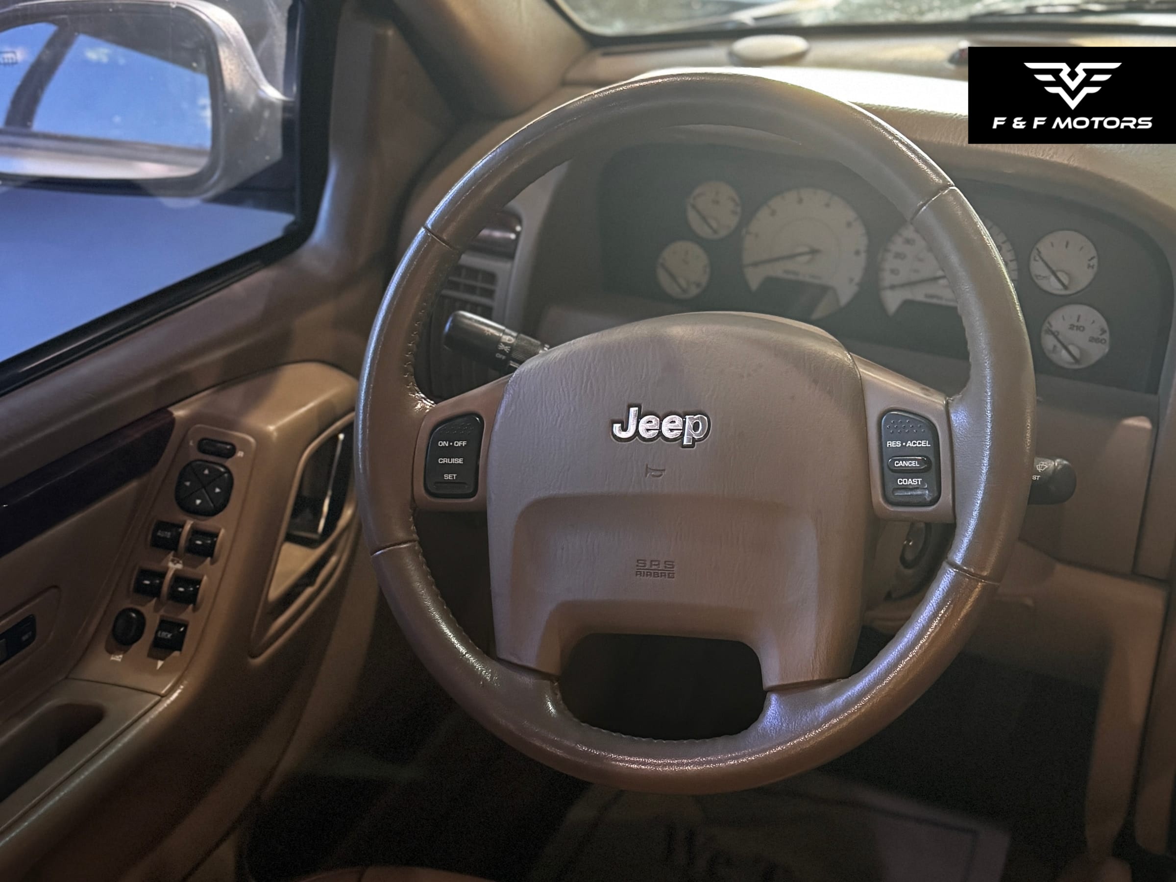 2003 Jeep Grand Cherokee Limited — Interior