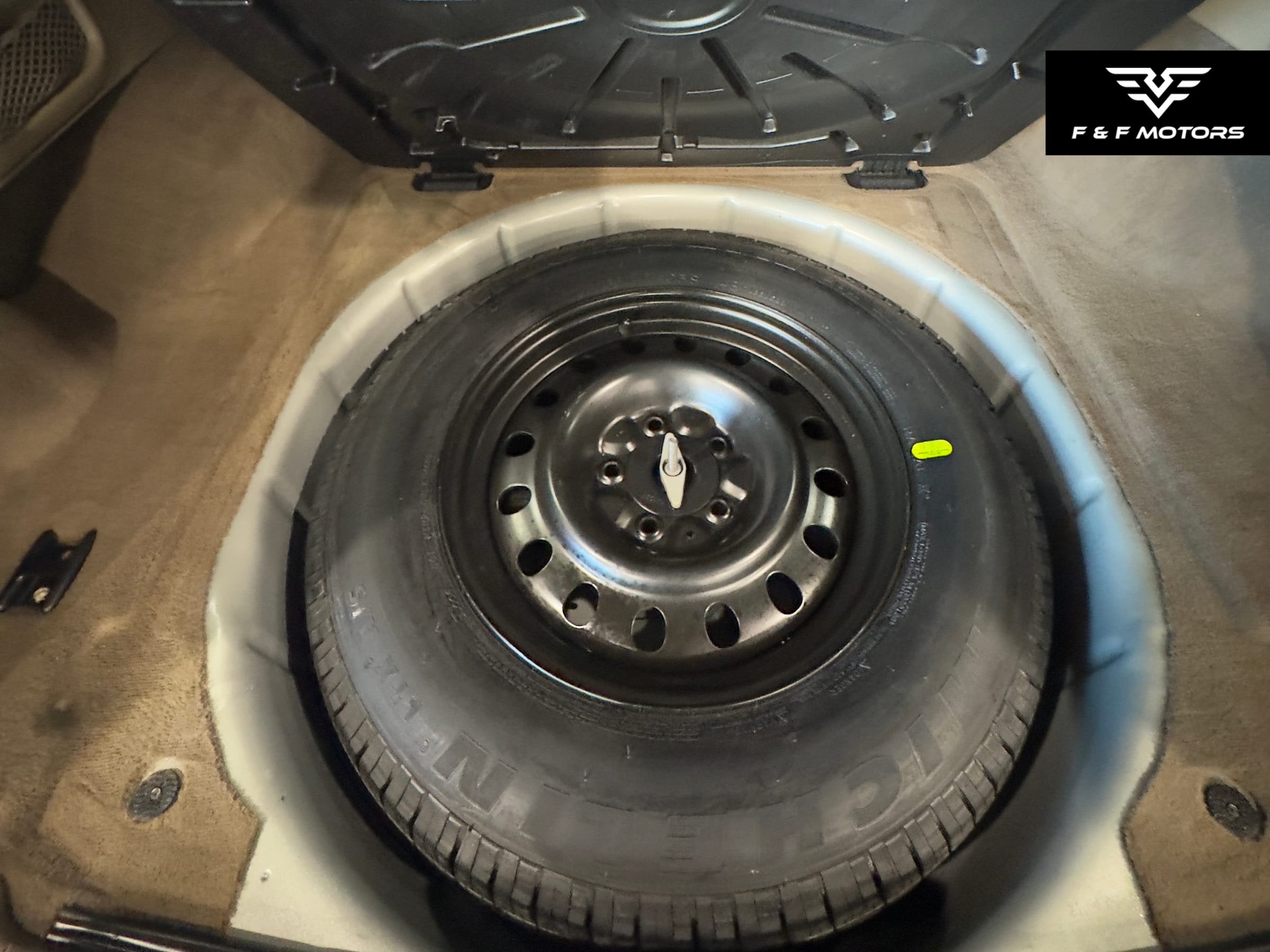 2003 Jeep Grand Cherokee Limited — Wheels