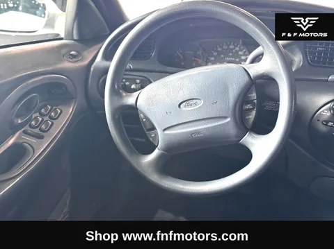 1998 Ford Taurus Lx/se — Exterior