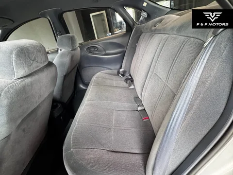1998 Ford Taurus Lx/se — Exterior