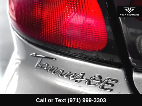 1998 Ford Taurus Lx/se — Exterior