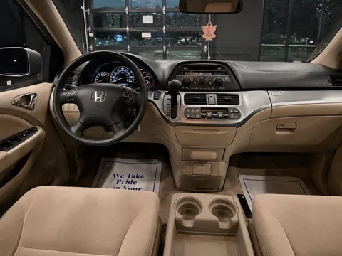 2007 Honda Odyssey EX — Interior