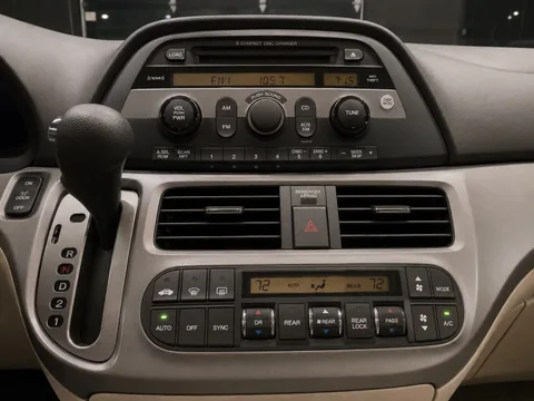2007 Honda Odyssey EX — Interior