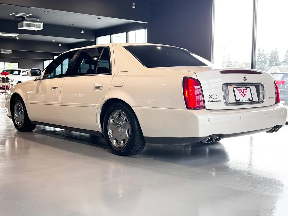2002 Cadillac Deville DHS — Exterior · Photo 4