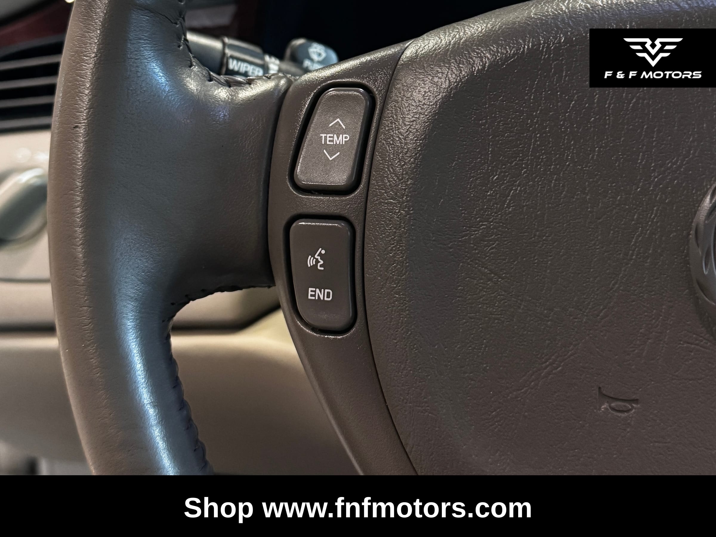 2002 Cadillac Deville DHS — Interior