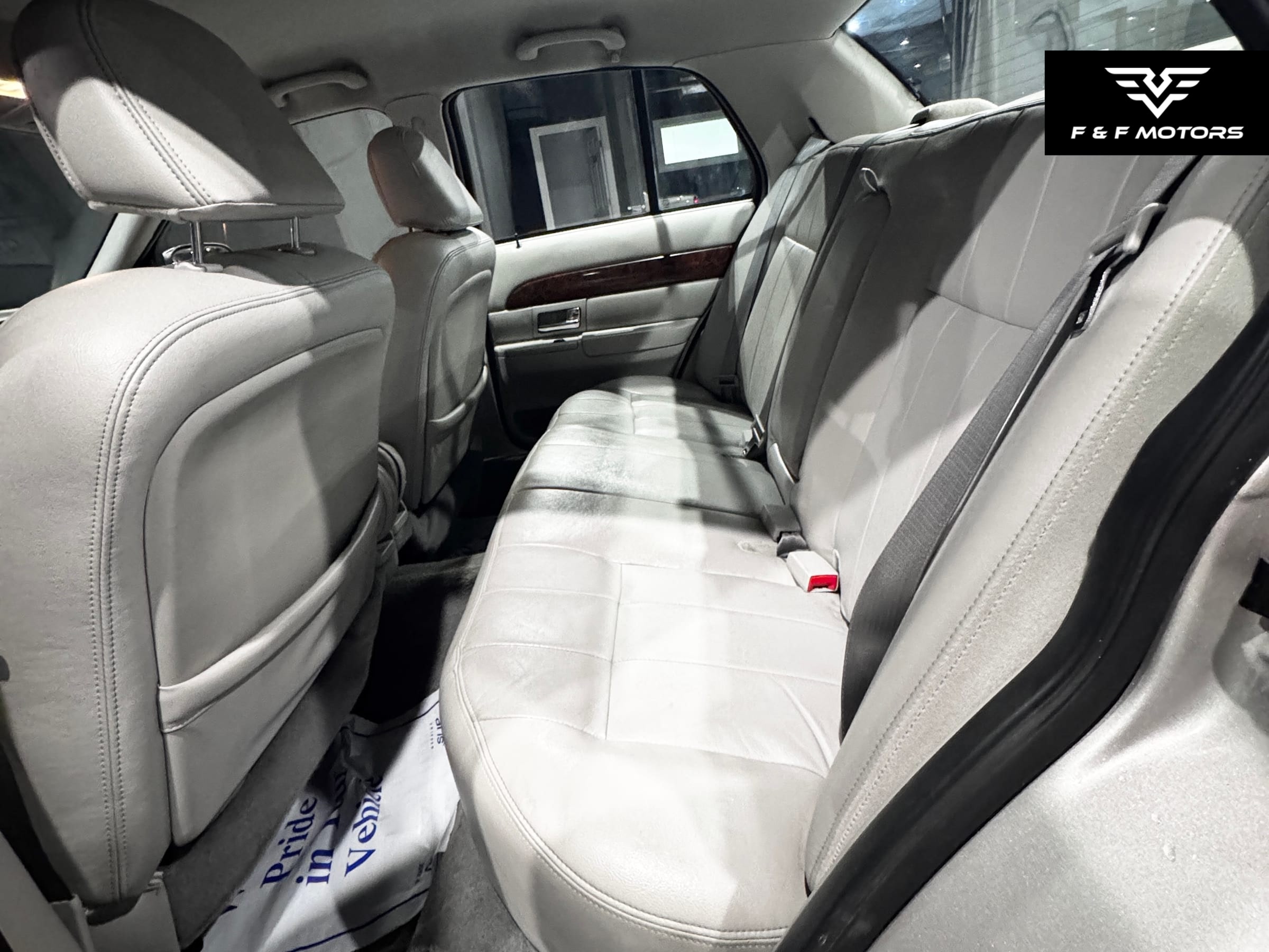 2005 Mercury Grand Marquis Ls/lse — Interior