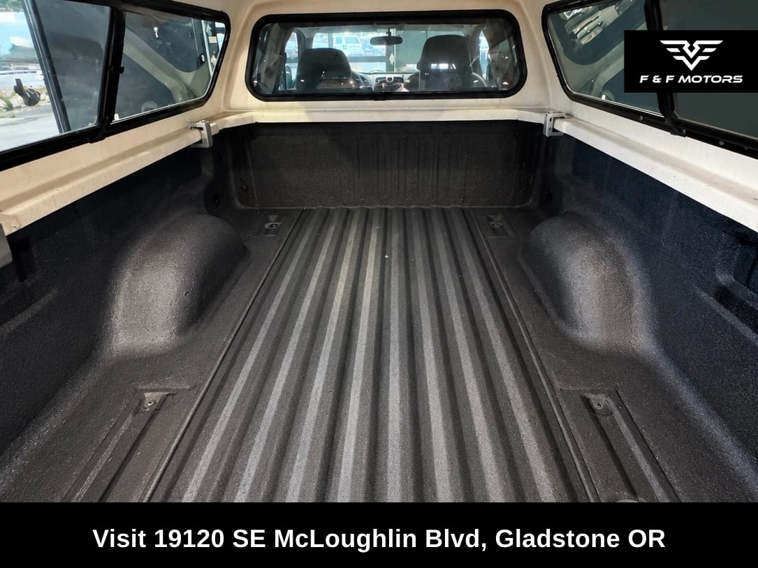 2005 Chevrolet Colorado LS photo 12