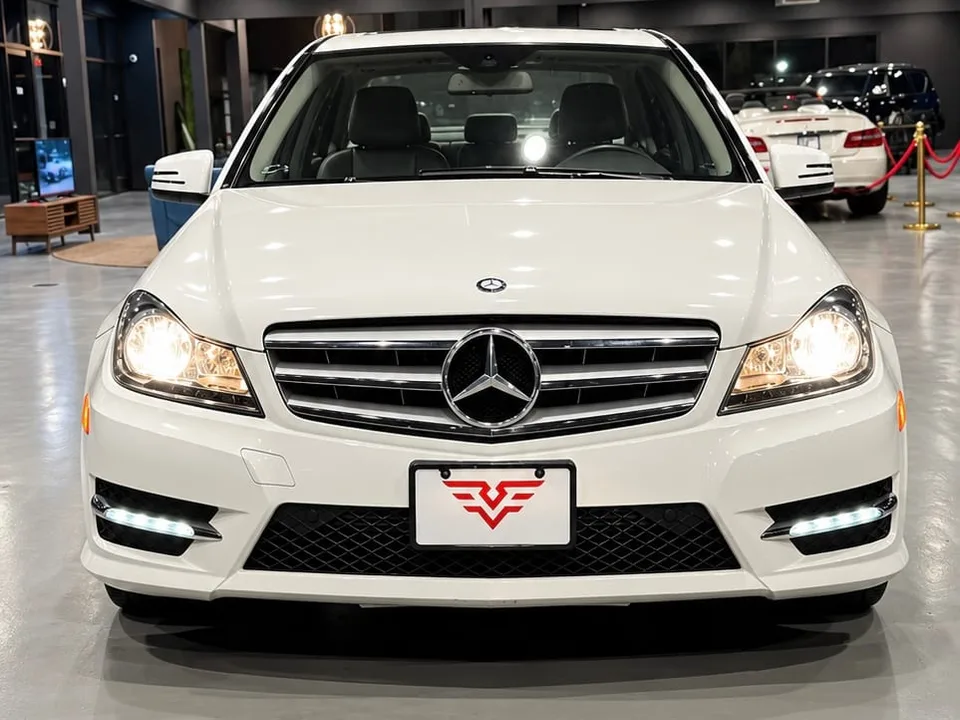 2013 Mercedes-Benz C 250 Sport — Exterior · Photo 5