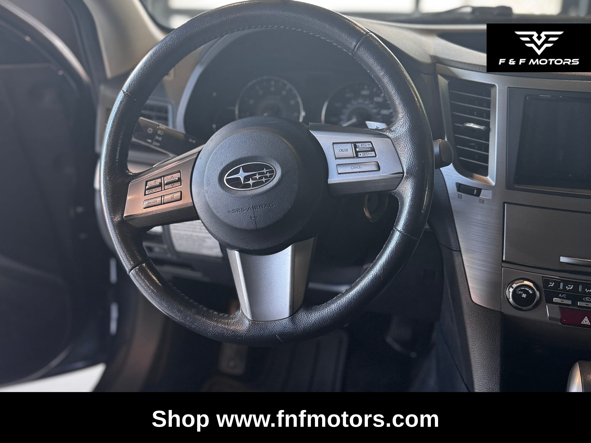 2010 Subaru Legacy 2.5i Premium — Interior