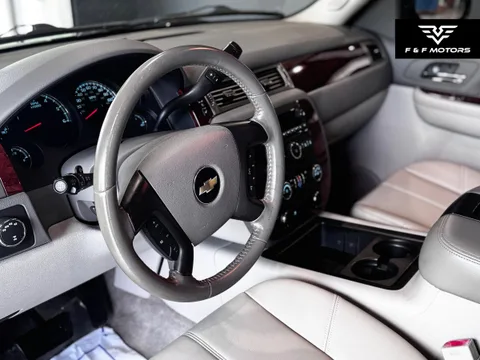 2009 Chevrolet Tahoe LT1 — Interior