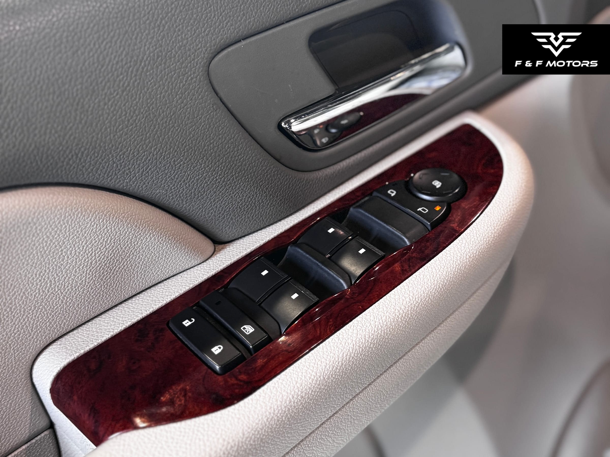 2009 Chevrolet Tahoe LT1 — Interior