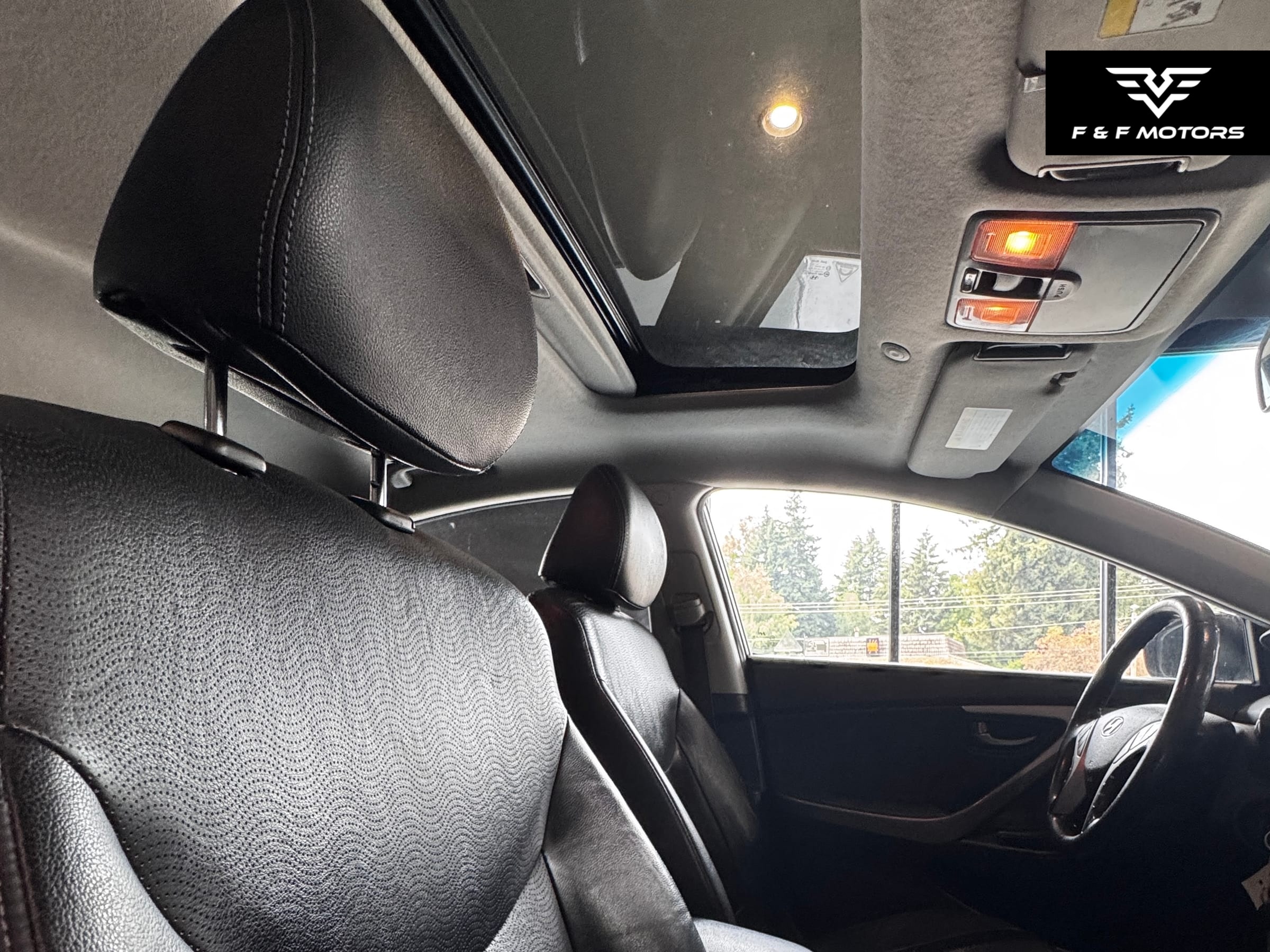 2013 Hyundai Elantra Limited — Interior