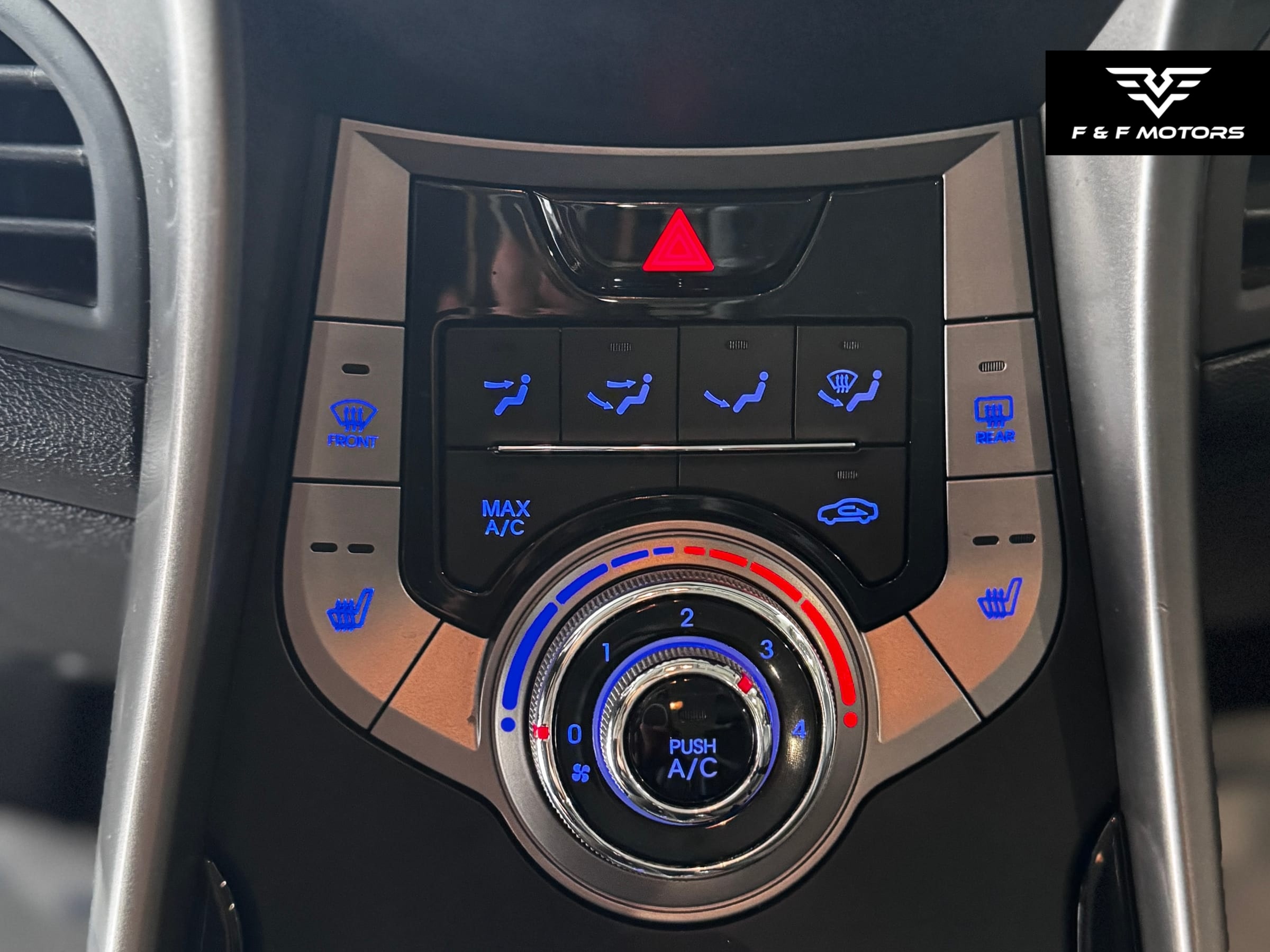 2013 Hyundai Elantra Limited photo 19