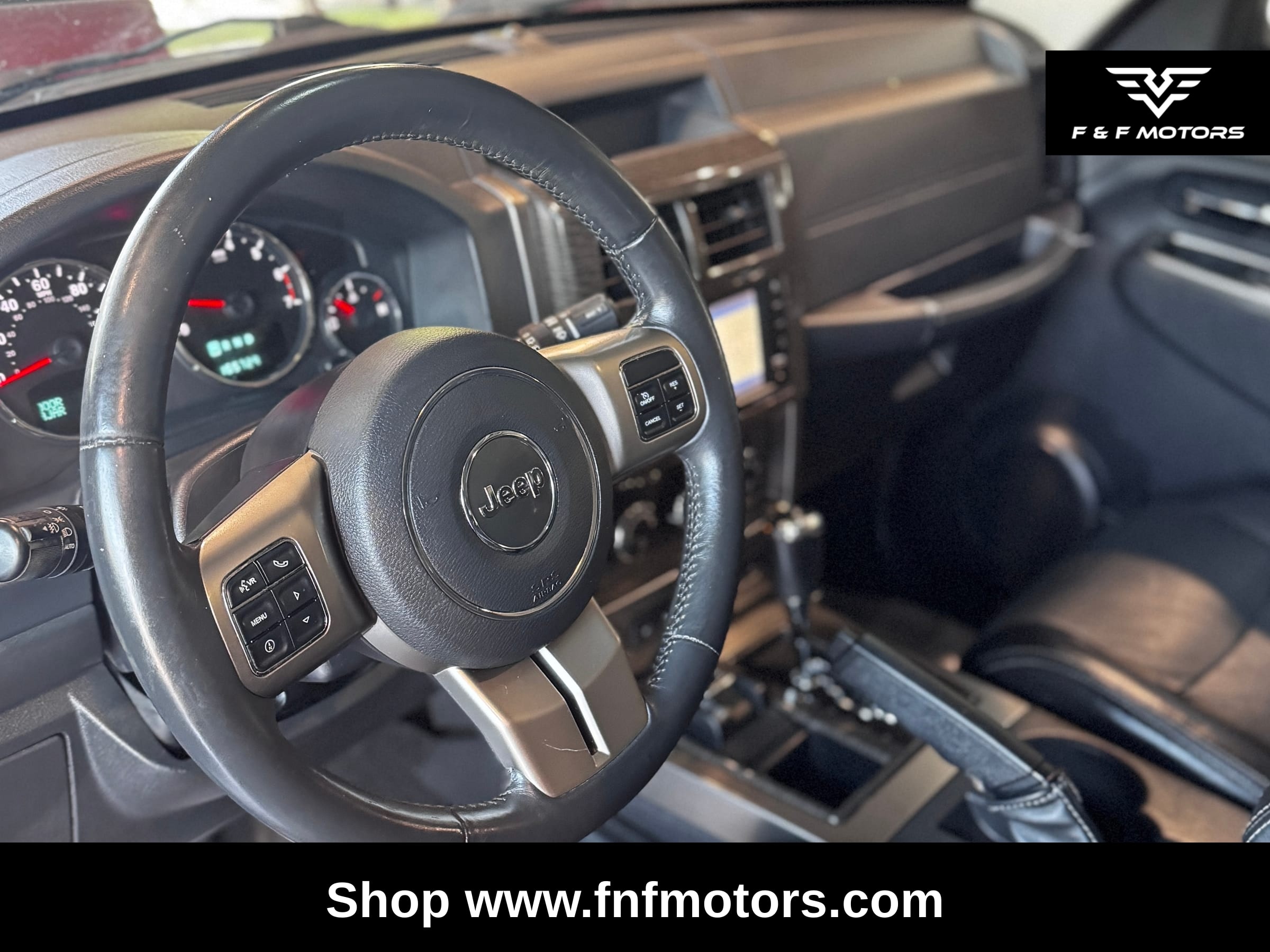 2012 Jeep Liberty Limited Jet Edition — Interior