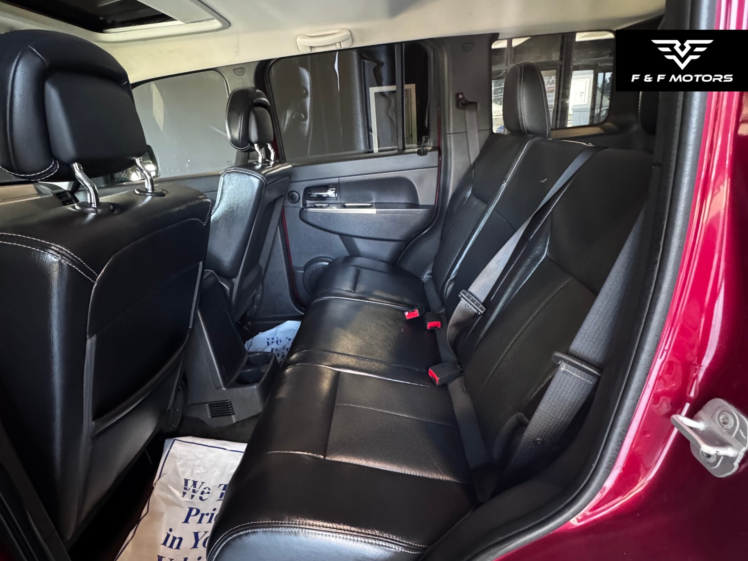 2012 Jeep Liberty Limited Jet Edition — Interior