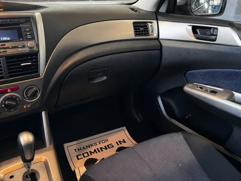 2009 Subaru Forester 2.5X — Interior