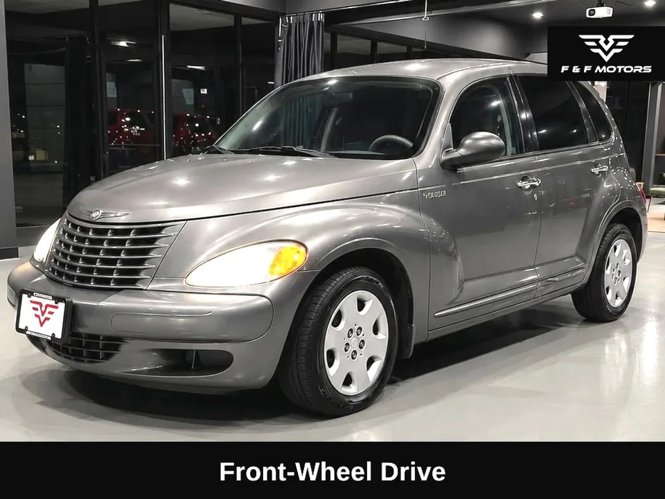2004 Chrysler PT Cruiser Base Classic photo 2