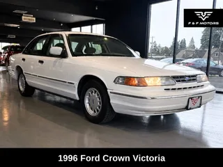 1996 Ford Crown Victoria LX