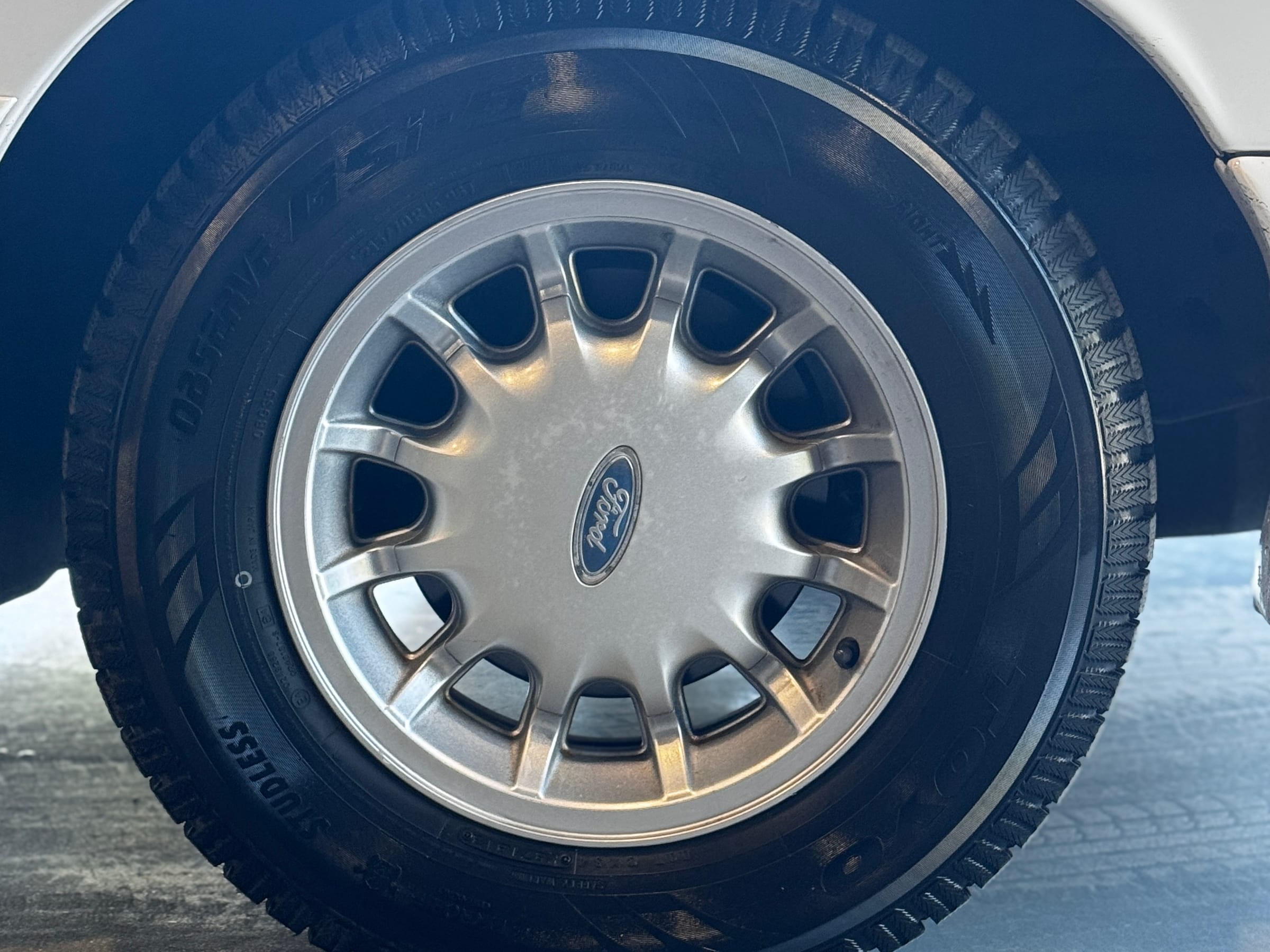 1996 Ford Crown Victoria LX — Wheels