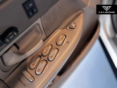 1996 Ford Crown Victoria LX — Interior