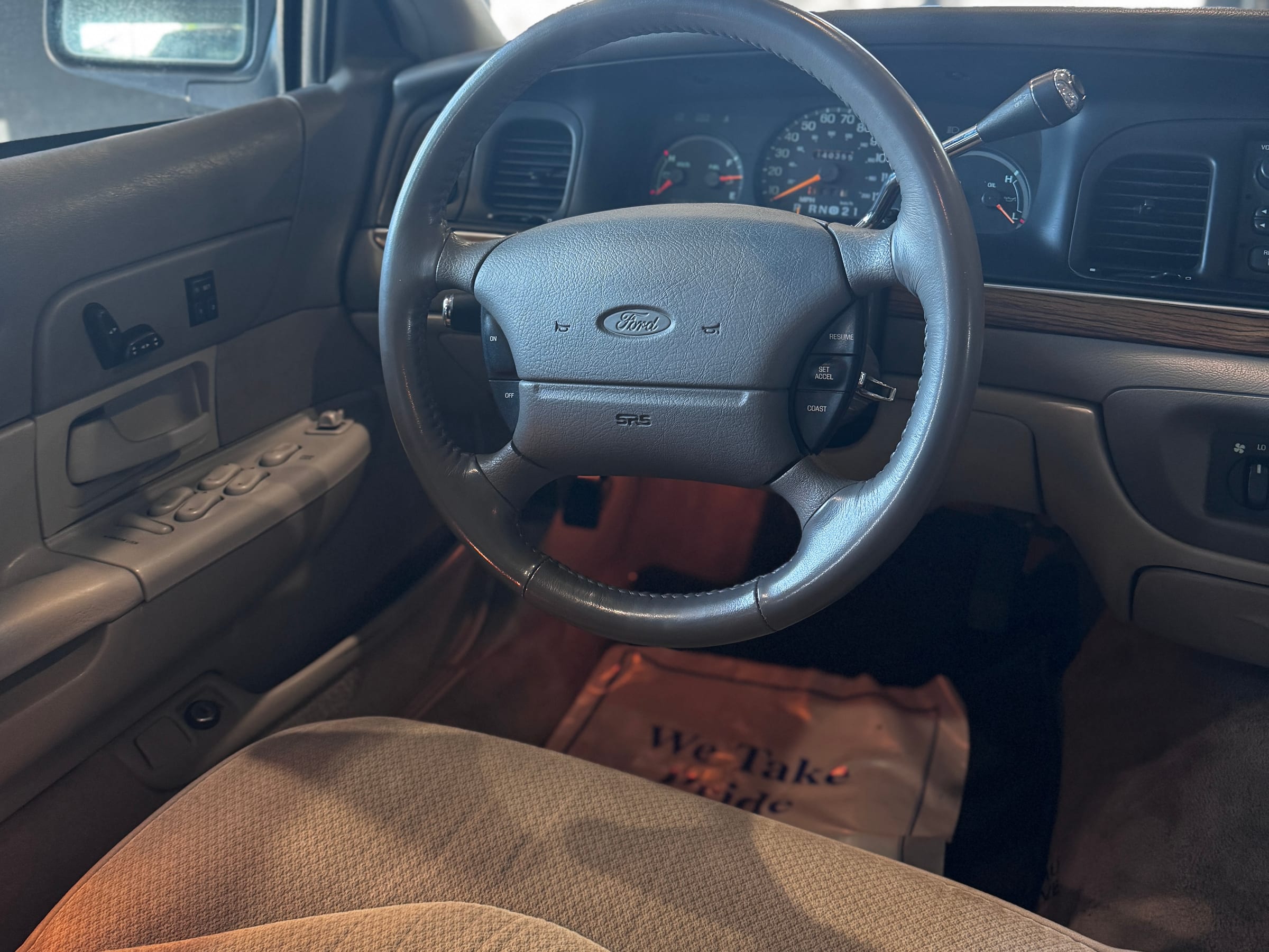 1996 Ford Crown Victoria LX — Interior
