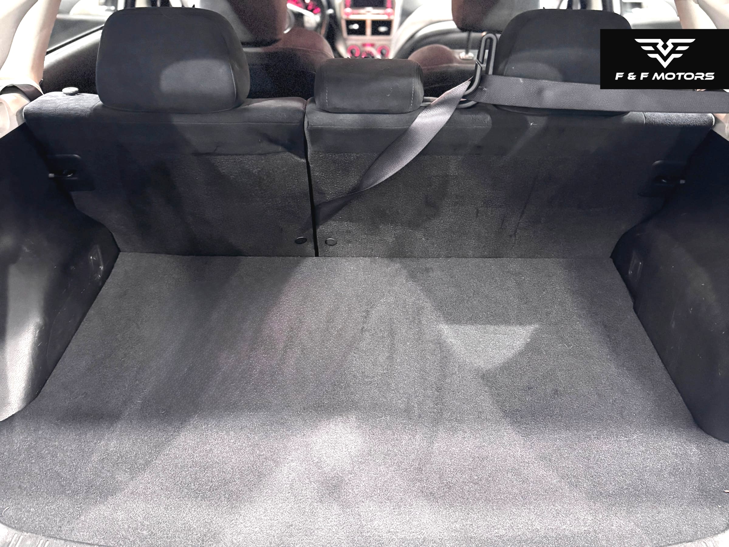 2010 Subaru Impreza 2.5i Premium — Interior
